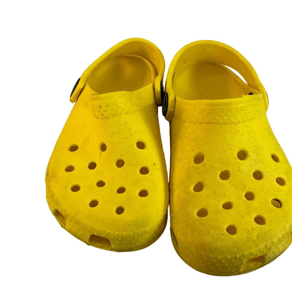 Crocs kids yellow size 6 or 7 Great Used Condition - Picture 3 of 7